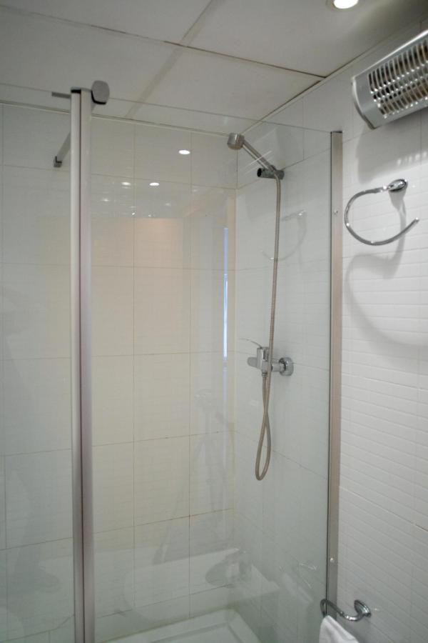 Florit Flats - Fantastic Apartment With Parking By The Malvarrosa Beach فالنسيا المظهر الخارجي الصورة